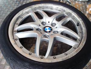 104-61bmw-2-teilig-mit-oxydation-vorher-dsc06905