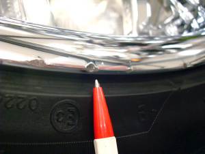 188-235aston-martin-felgenhornschaden-vorher-dsc01024