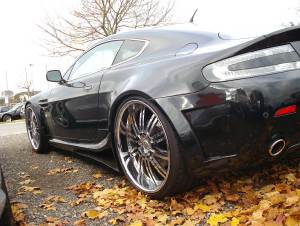 188-236aston-martin-felgenhornschaden-nachher-dsc01035