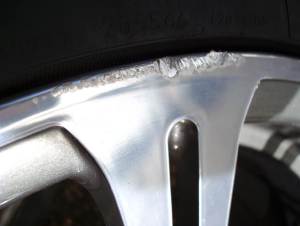 192-243bmw-m3-e46-felgenhornschaden-vorher-dsc01702